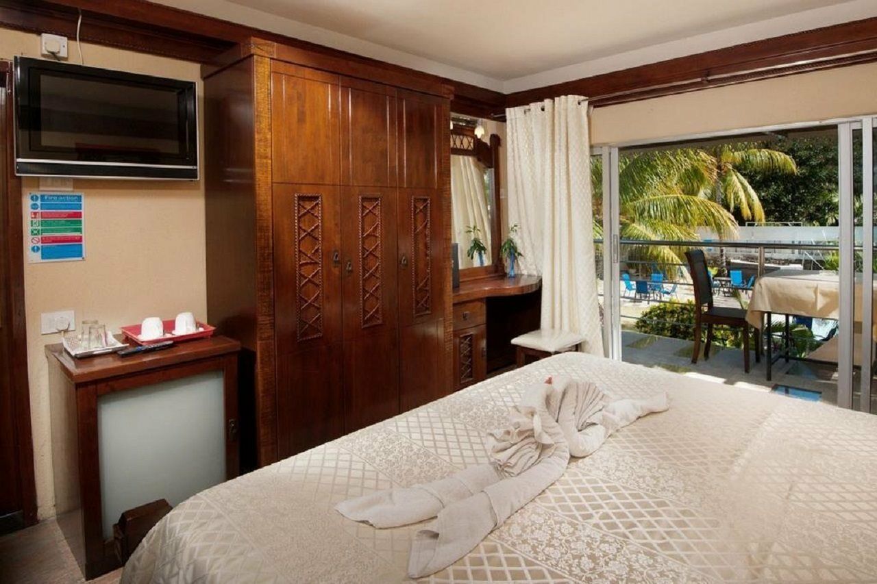 Manisa Hotel Flic-en-Flacq Εξωτερικό φωτογραφία